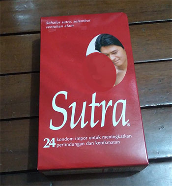 Kondom Sutra Merah